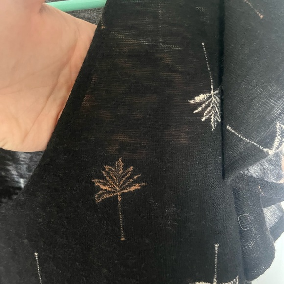 Loft Women’s Black Short Sleeve Shirt - Picture 6 of 6